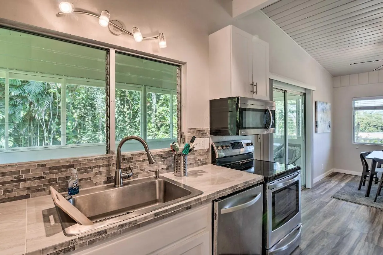 Villa Sunny Pahoa Retreat Snorkel, Hike And Shop! Ferienhaus